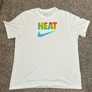 XL white Nike Dri-Fit men’s t-shirt